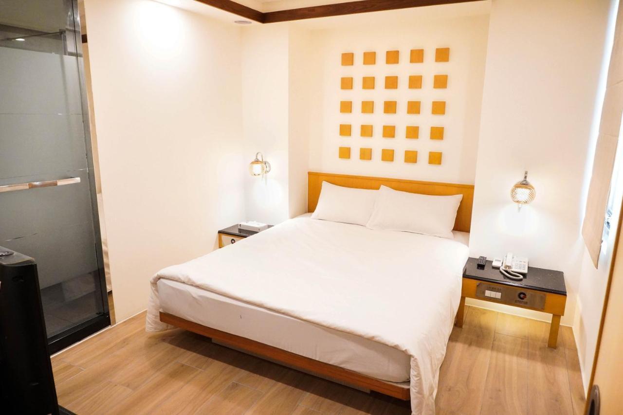 טאיצ'ונג Kao Yuan Hotel - Zhong Zheng מראה חיצוני תמונה