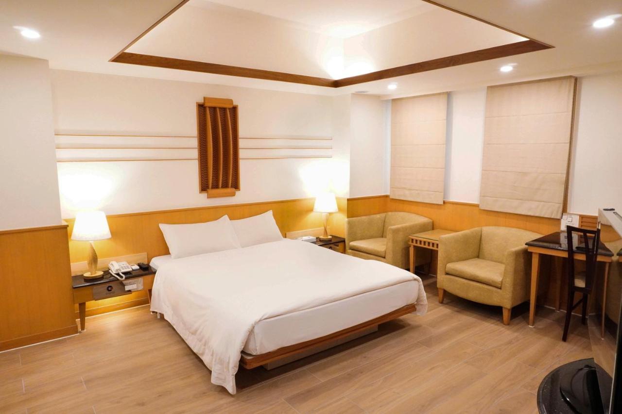 טאיצ'ונג Kao Yuan Hotel - Zhong Zheng מראה חיצוני תמונה