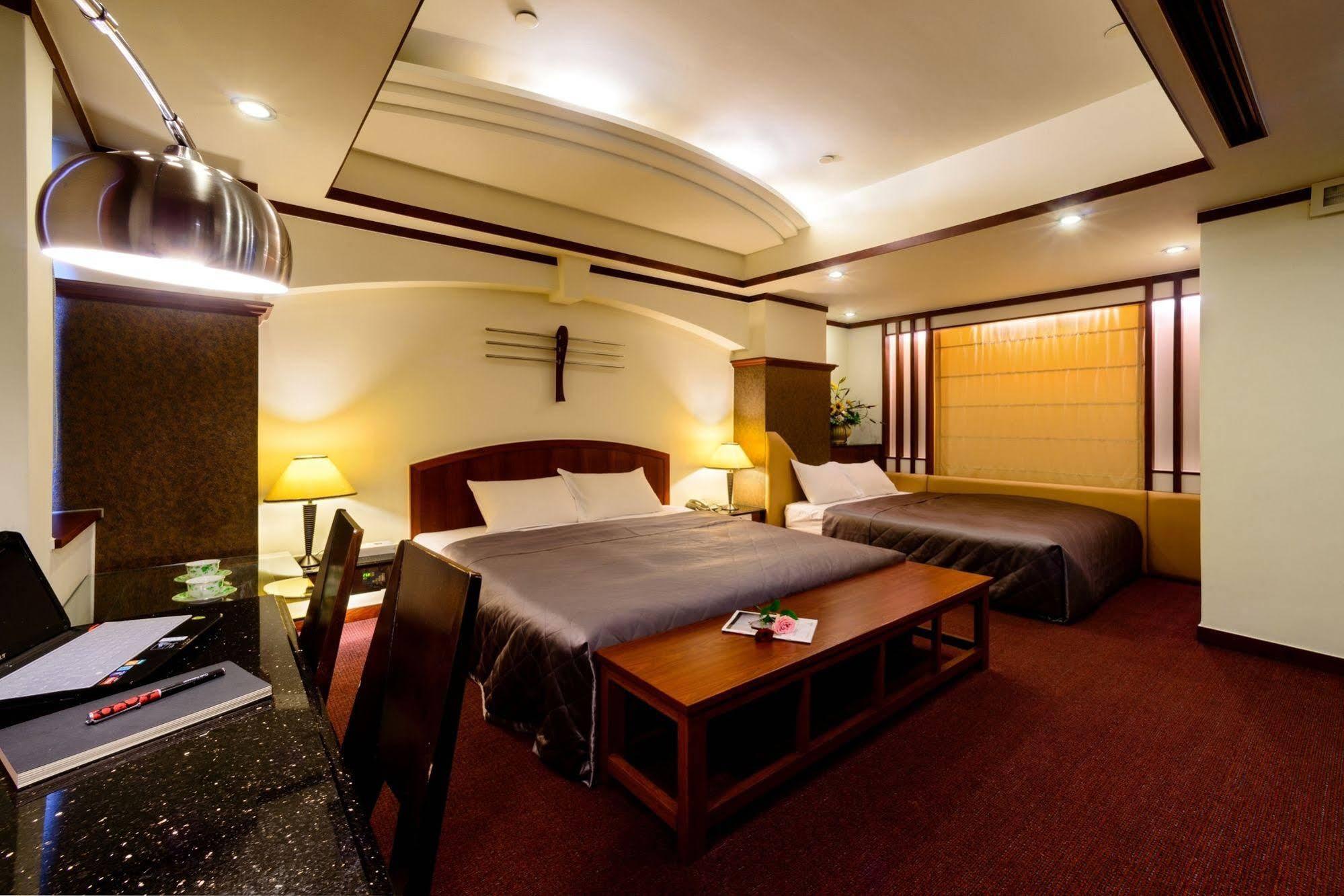 טאיצ'ונג Kao Yuan Hotel - Zhong Zheng מראה חיצוני תמונה
