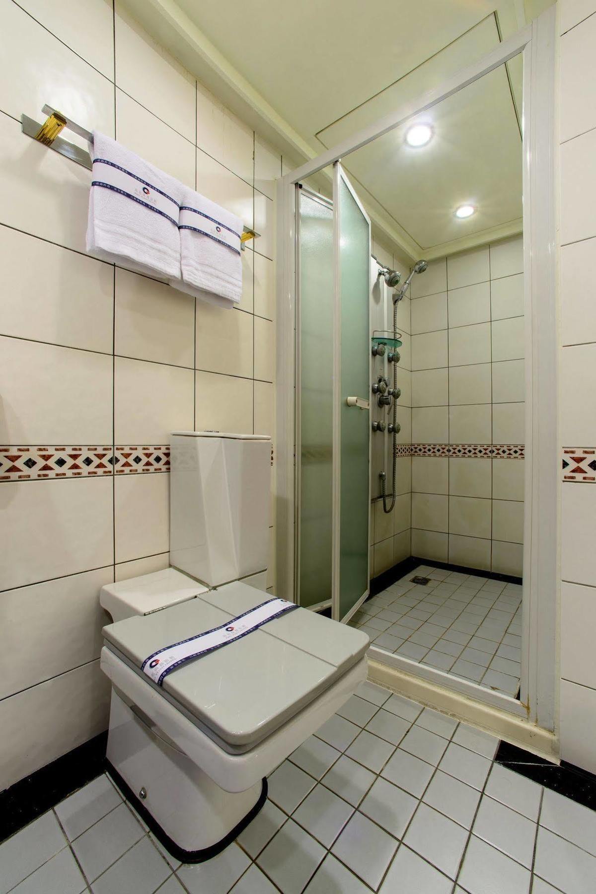טאיצ'ונג Kao Yuan Hotel - Zhong Zheng מראה חיצוני תמונה