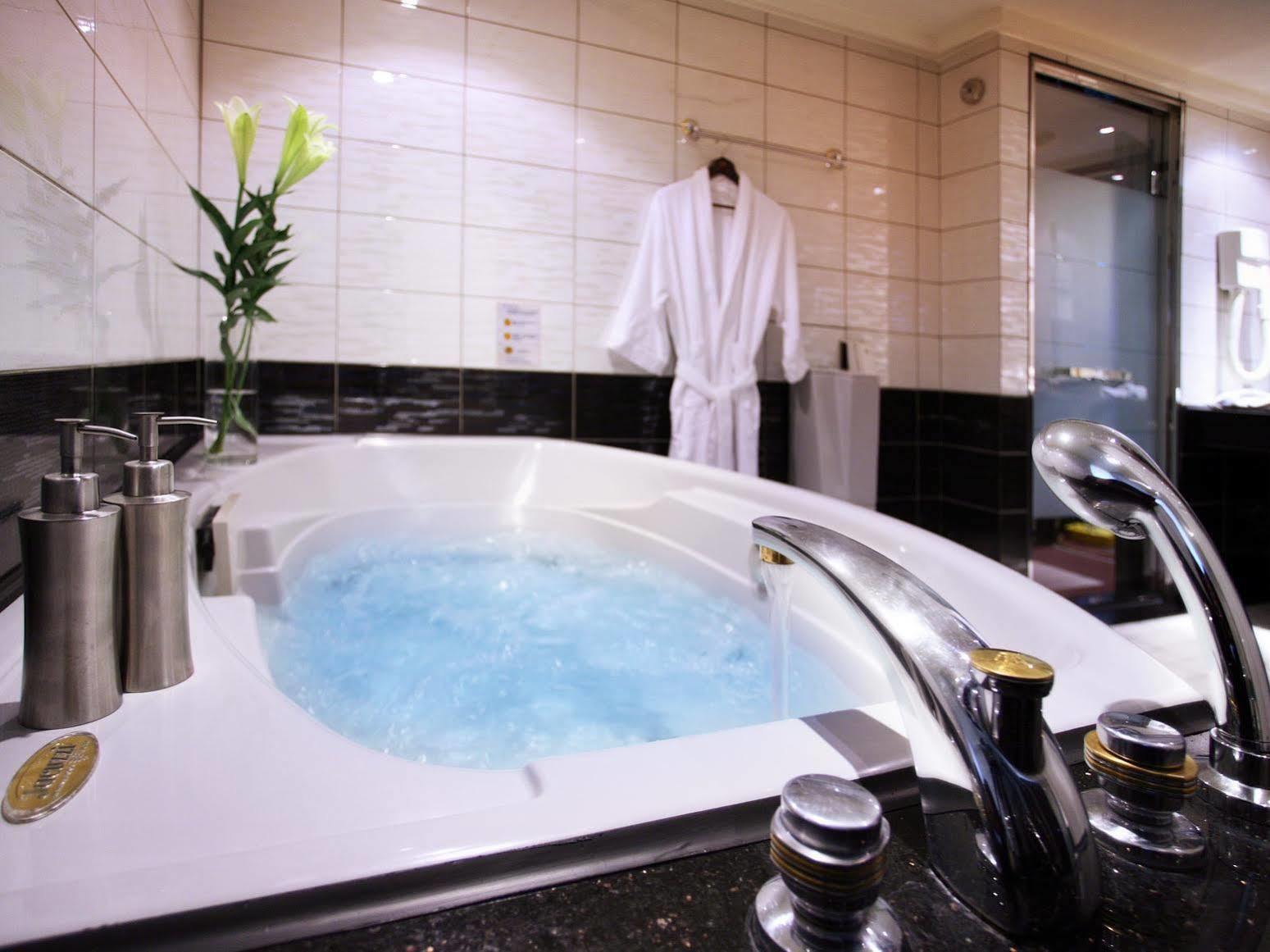 טאיצ'ונג Kao Yuan Hotel - Zhong Zheng מראה חיצוני תמונה